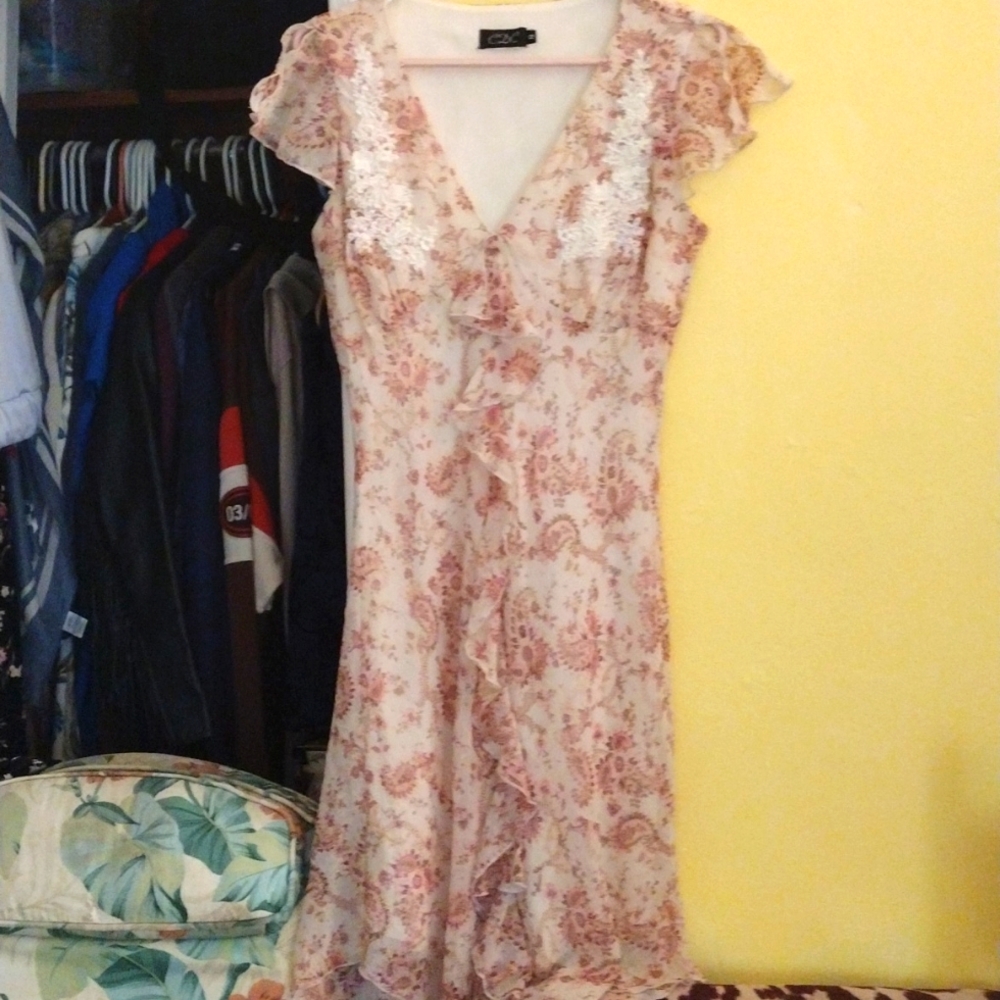Pretty lazy flowing summer dress